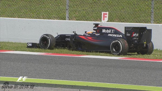 阿隆索赛车故障
