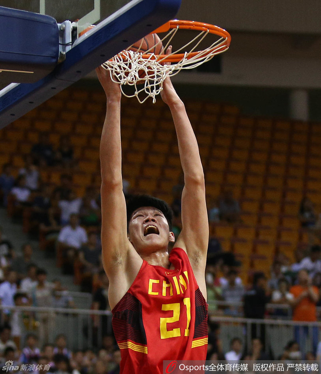 胡金秋篮下优势明显