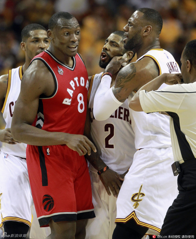 比永博与骑士众将再起冲突