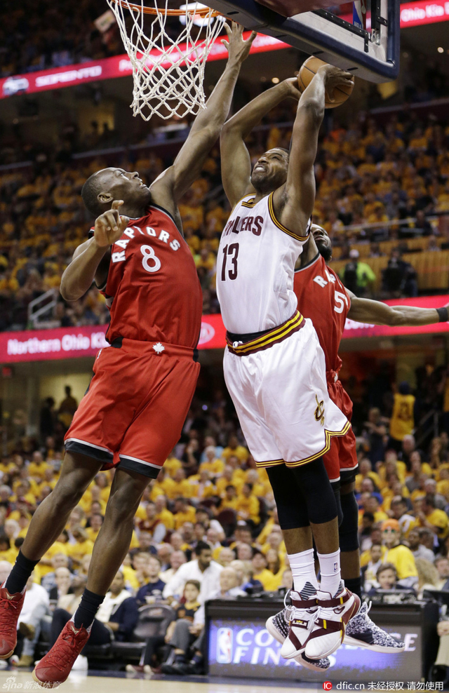 汤普森一飞冲天