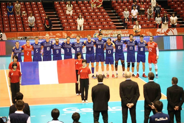 法国男排唱国歌