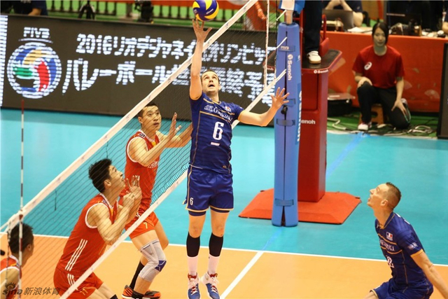 托纽蒂调整传球