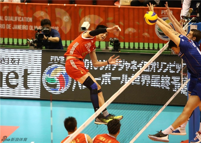 落选赛男排1-3法国