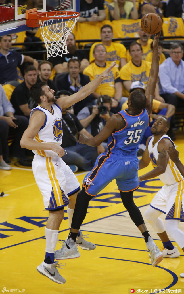 博古特镇守篮下