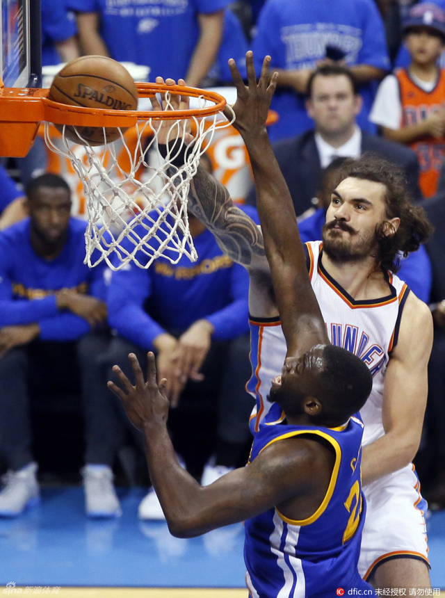 亚当斯隔扣瞬间