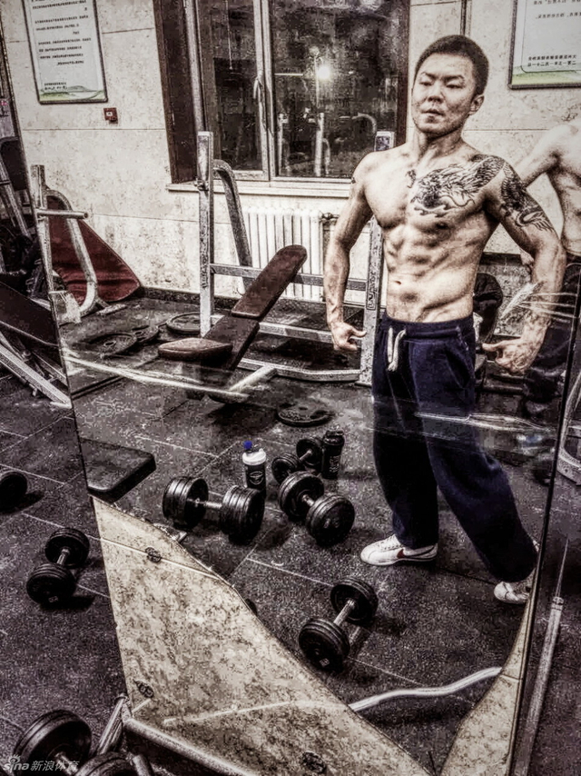 #男子健美#肌肉男复古照片霸气外露