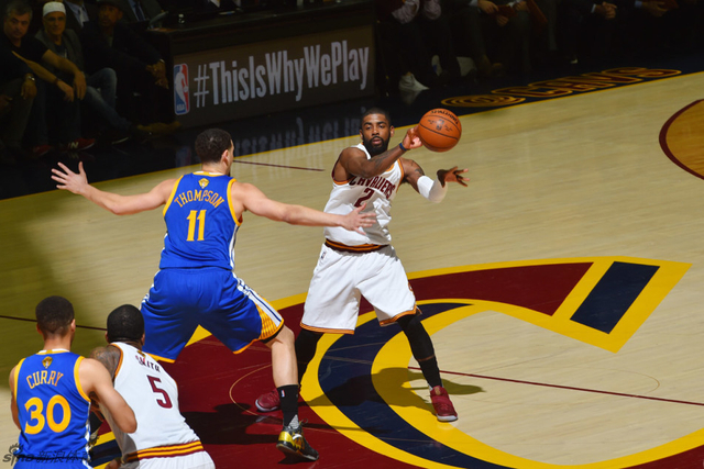 汤普森严防欧文