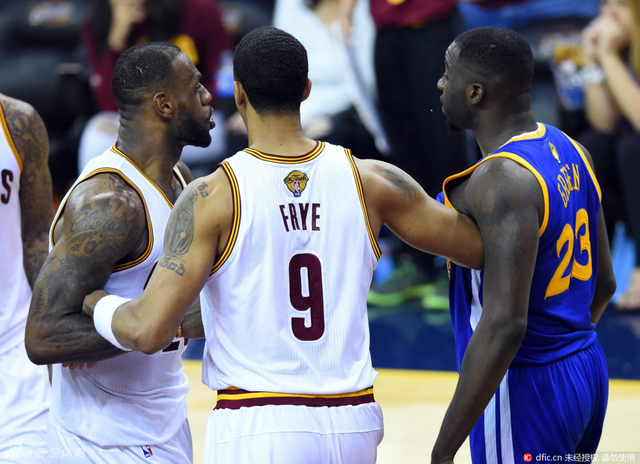 詹皇格林起冲突