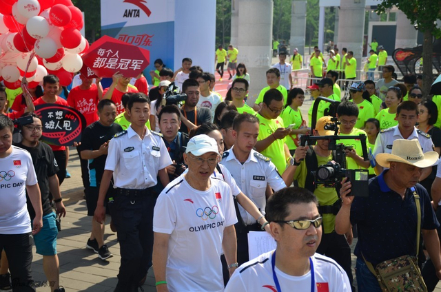 浪跑团亮相奥跑日活动