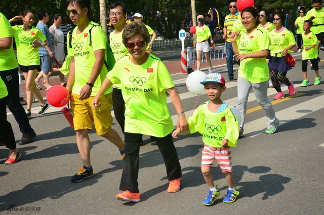 浪跑团亮相奥跑日活动