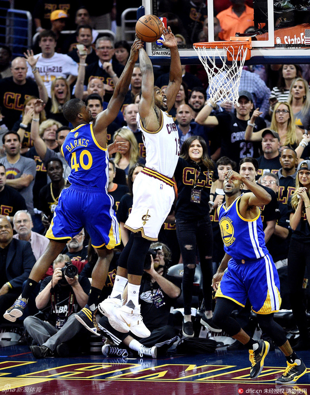 汤普森一飞冲天