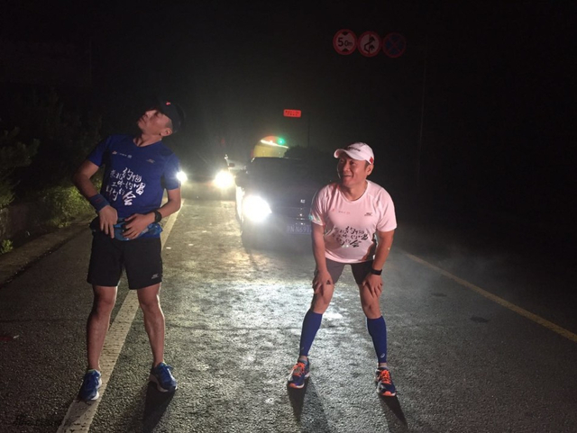 城际穿越跑魏江雷跑完30公里