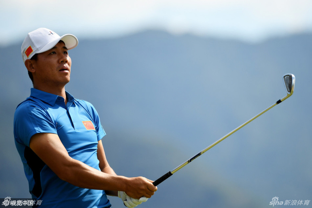 吴阿顺观察球路