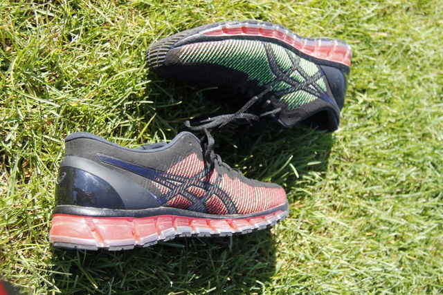 炫酷双色！亚瑟士GEL-QUANTUM 360 CM抢鲜看