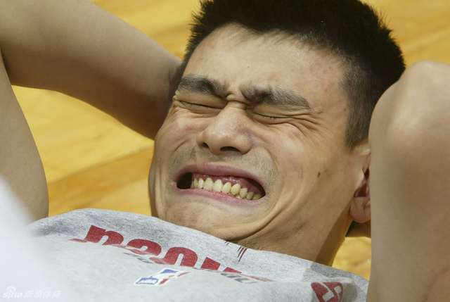 2003年姚明在训练