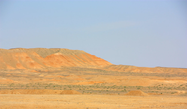 酒泉国际戈壁超马起跑