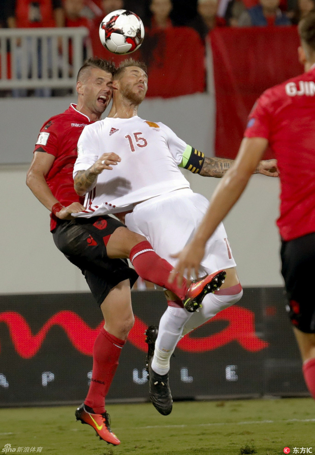 拉莫斯防守头球