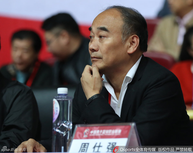 金强老板周仕强观战