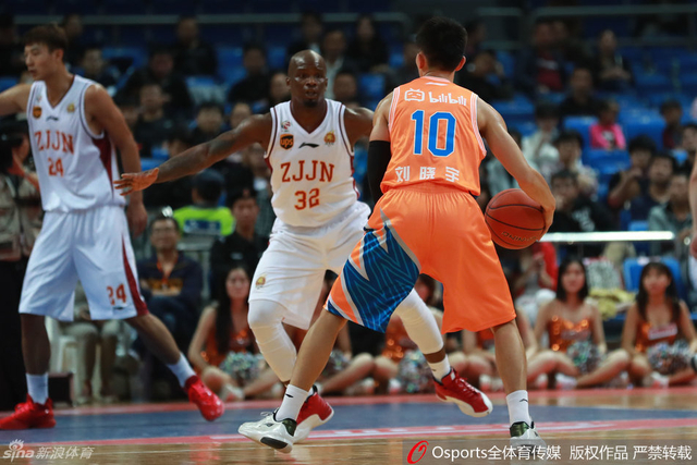 刘晓宇组织进攻