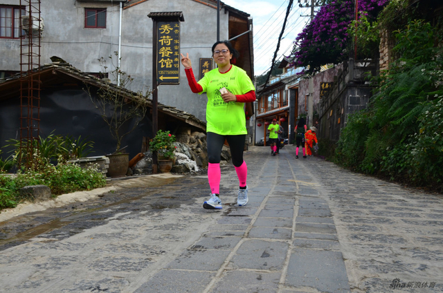 首都媒体跑团出征腾马