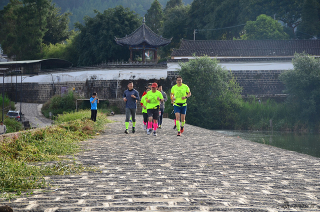 首都媒体跑团出征腾马