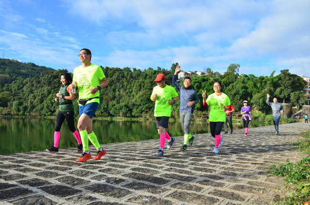 首都媒体跑团出征腾马