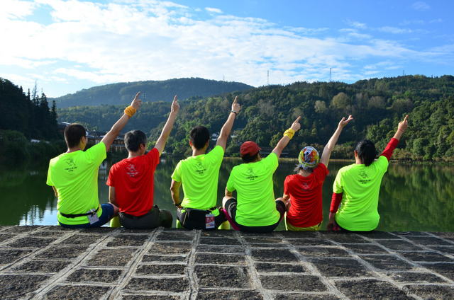 首都媒体跑团出征腾马