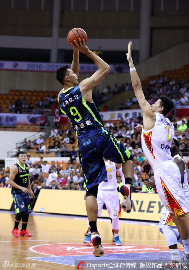 CBA第二轮 深圳89-88广东