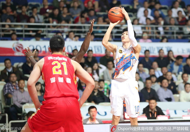 上海大鲨鱼vs深圳新世纪 刘晓宇出手