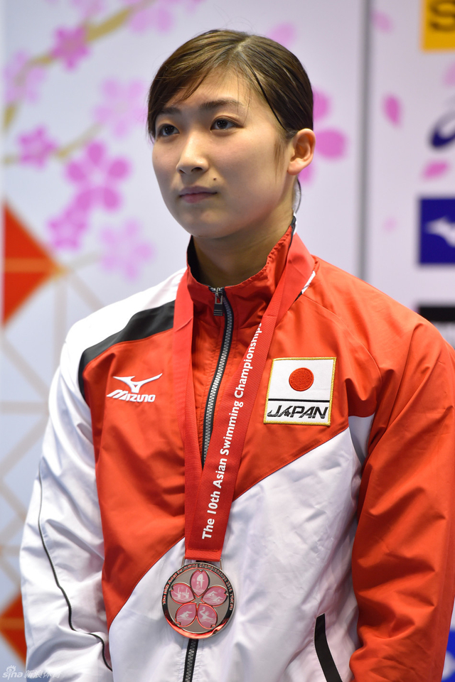 女子100自日本00后新星池江璃花子摘银