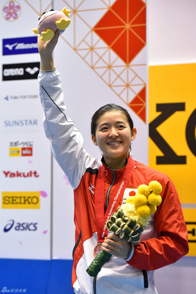 日本选手诸贯瑛美100仰摘铜