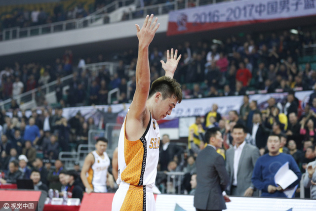 曾令旭调动现场气氛