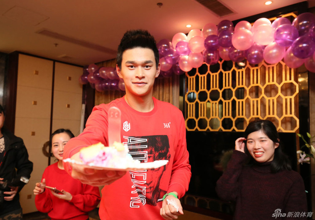 来来，吃蛋糕了