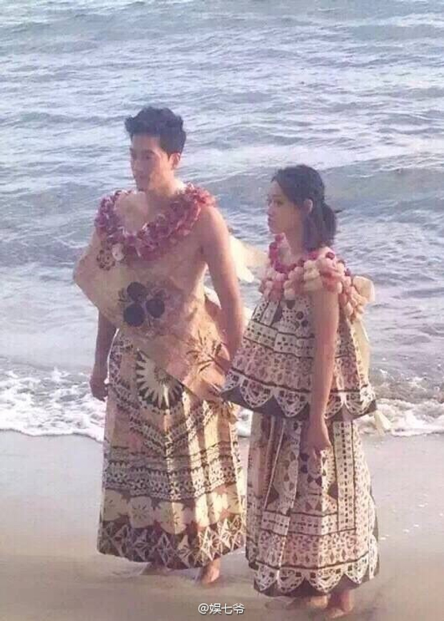 身穿斐济服装