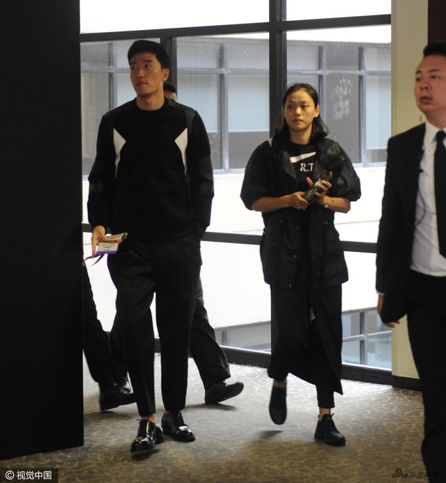 一同亮相