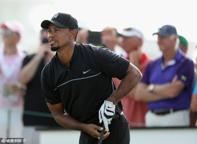 老虎伍兹复出首战倒数第二