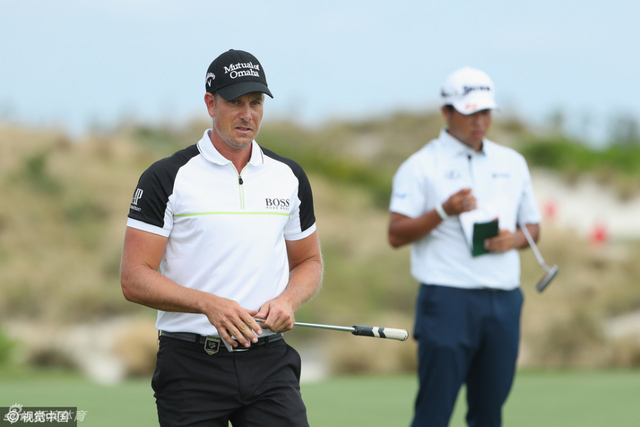 斯滕森奋力追赶松山