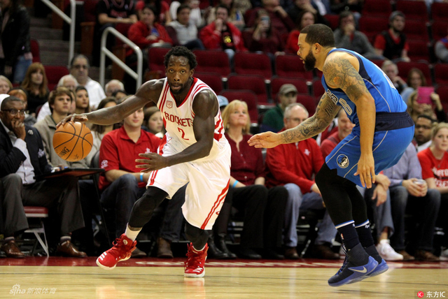 贝弗利欲单打德隆