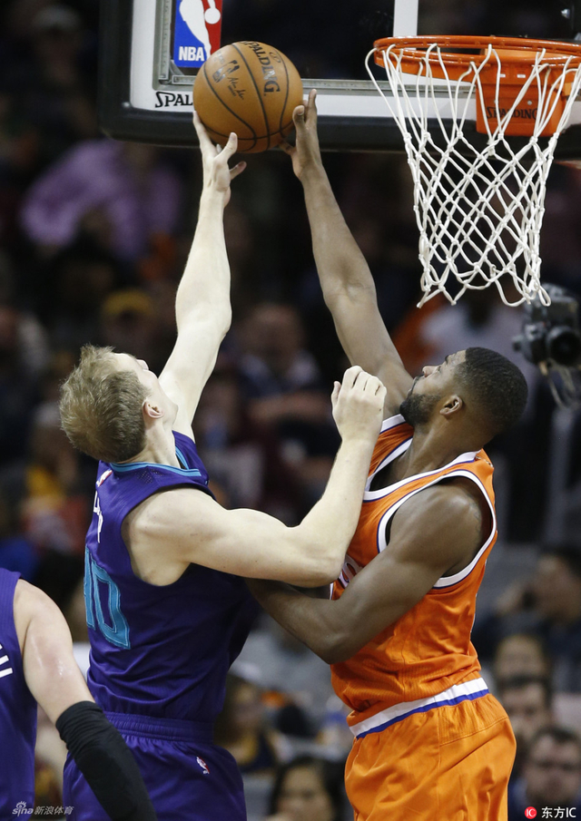 汤普森禁区守护神