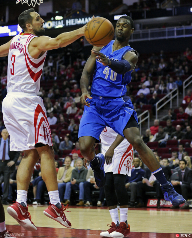 巴恩斯传球被断