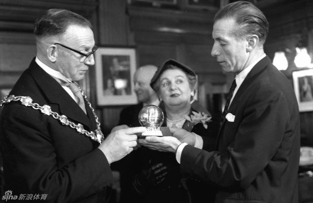 1956 斯坦利-马修斯（英格兰）