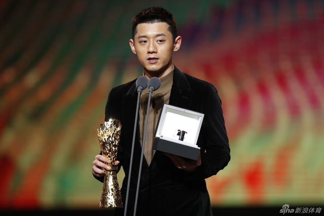 张继科获得最受欢迎男运动员奖