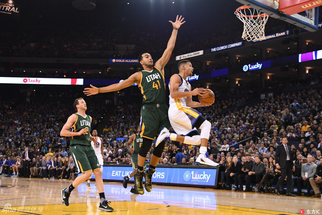 [常规赛]爵士74-104勇士