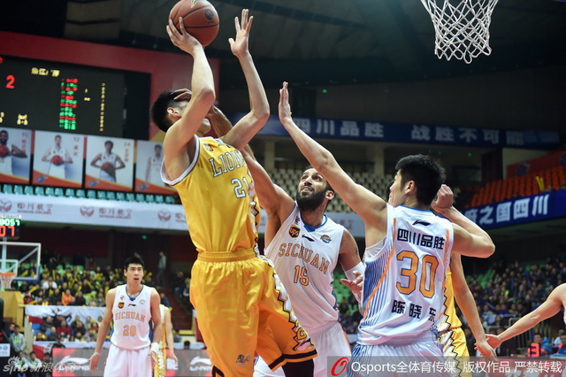 四川品胜vs浙江广厦 胡金秋出手