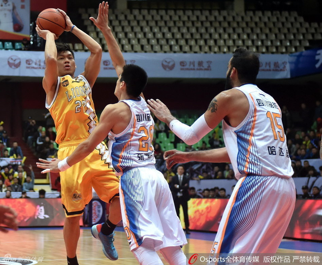 四川品胜vs浙江广厦 林志杰自信投篮