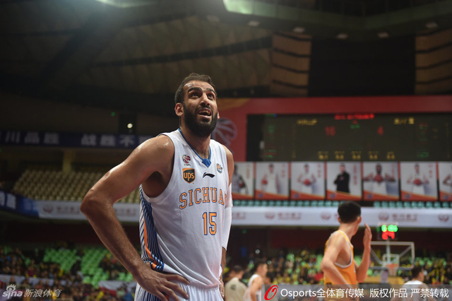 四川品胜vs浙江广厦 哈达迪扫视一切