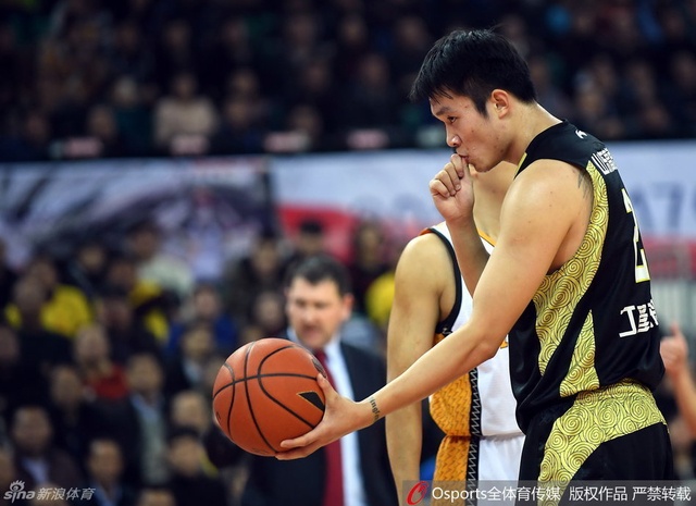 山西汾酒vs山东高速 丁彦雨航霸气