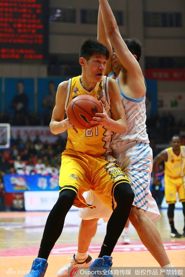 胡金秋内线强打