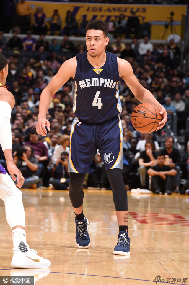 韦德-鲍德温上场