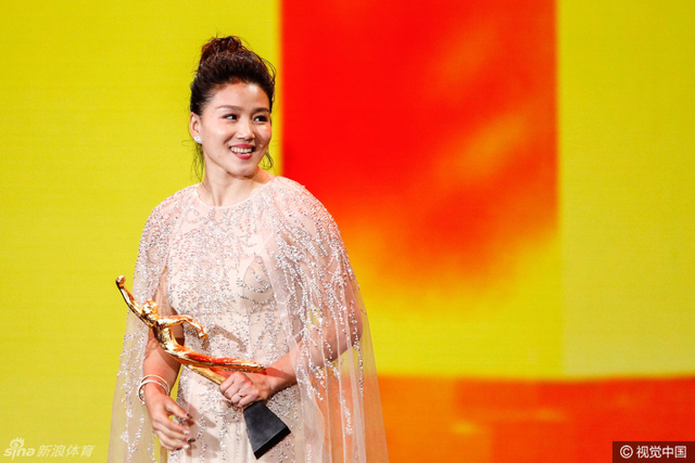 国足备战关键战役球迷期待奇迹重现